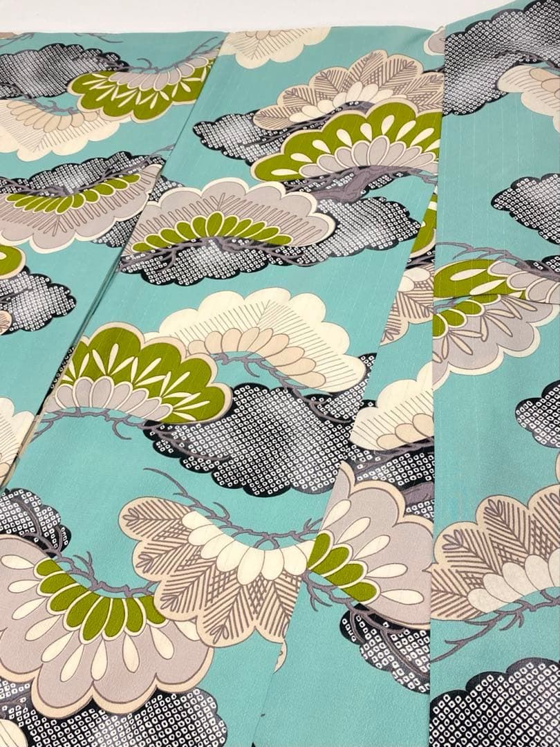 2尺袖 ブランド ポリエステル着物 和風館 縦金通し 大輪 袴用 2尺袖 ブランド ポリエステル着物 和風館 縦金通し 大輪 袴用