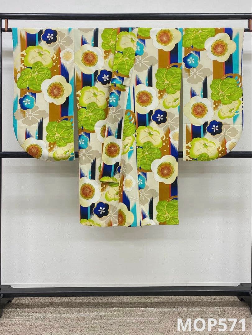 2尺袖 ブランド ポリエステル着物 ジャパンスタイル 金彩 袴用 二尺袖 ポリエステル着物 ジャパンスタイル 金彩 袴用 MOP571 - メルカリ