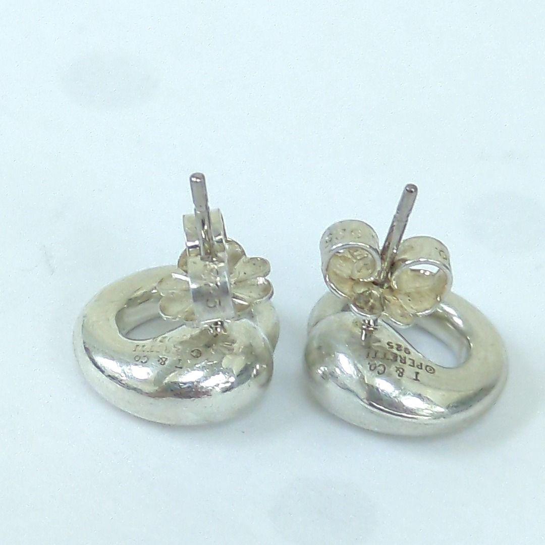 ティファニー エターナル サークル ピアス シルバー925 - メルカリ