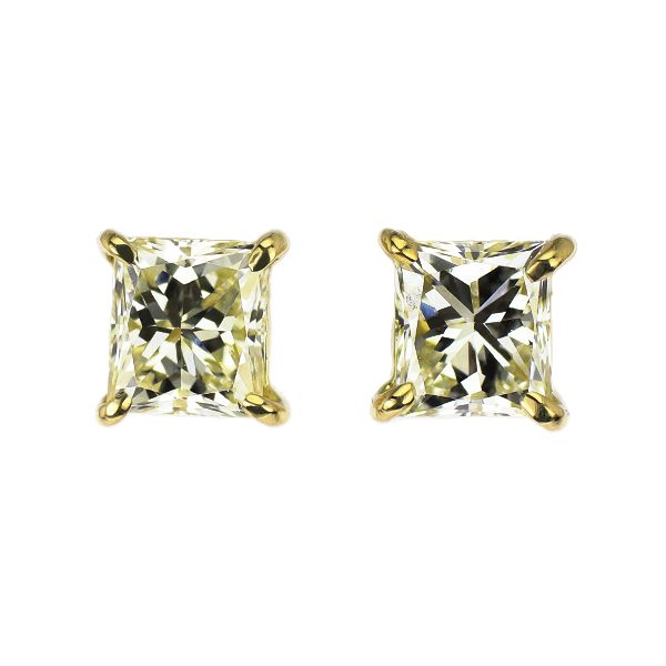 新品 K18YG プリンセスカット ダイヤモンド ピアス 0.537ct VLY/M VS1