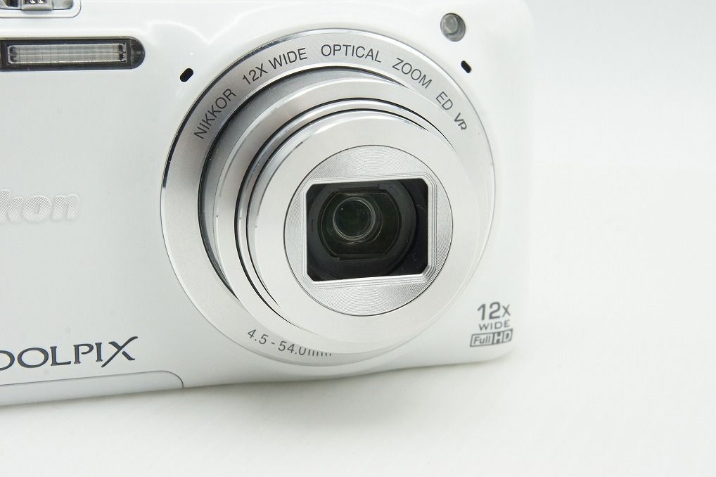 美品 Nikon ニコン COOLPIX S6600 ナチュラルホワイト コンパクト