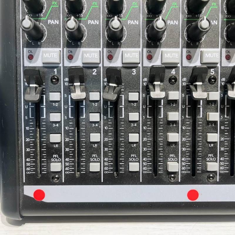 中古品】MACKIE PROFX16v2 プロフェッショナルエフェクター 通電確認