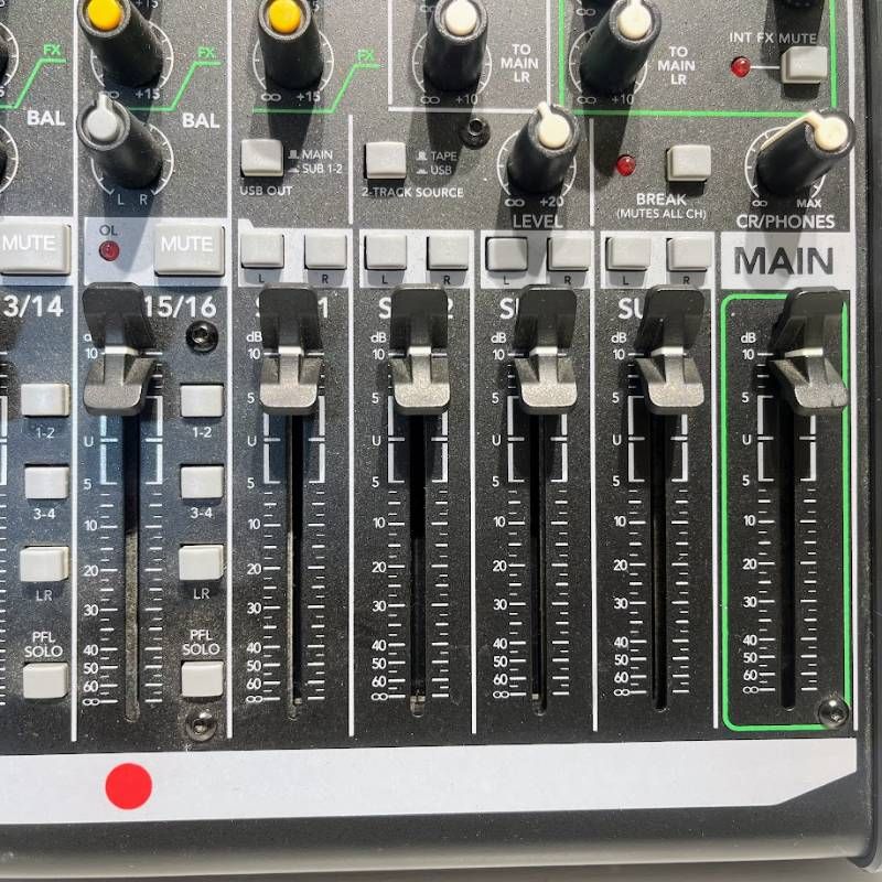 中古品】MACKIE PROFX16v2 プロフェッショナルエフェクター 通電確認