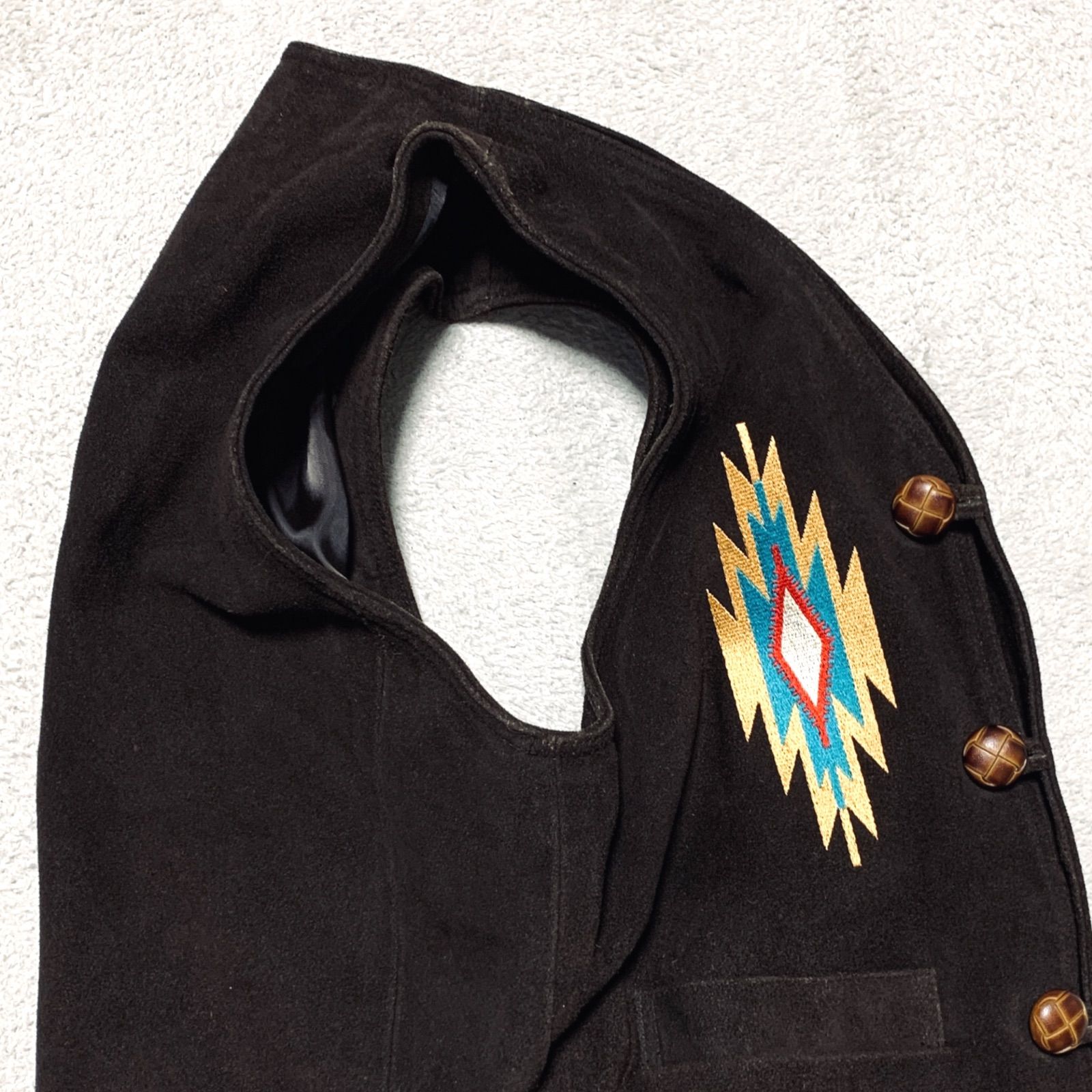 VINTAGE レザーベスト 刺繍 チマヨ オルテガ ネイティブ柄 牛革 くるみ