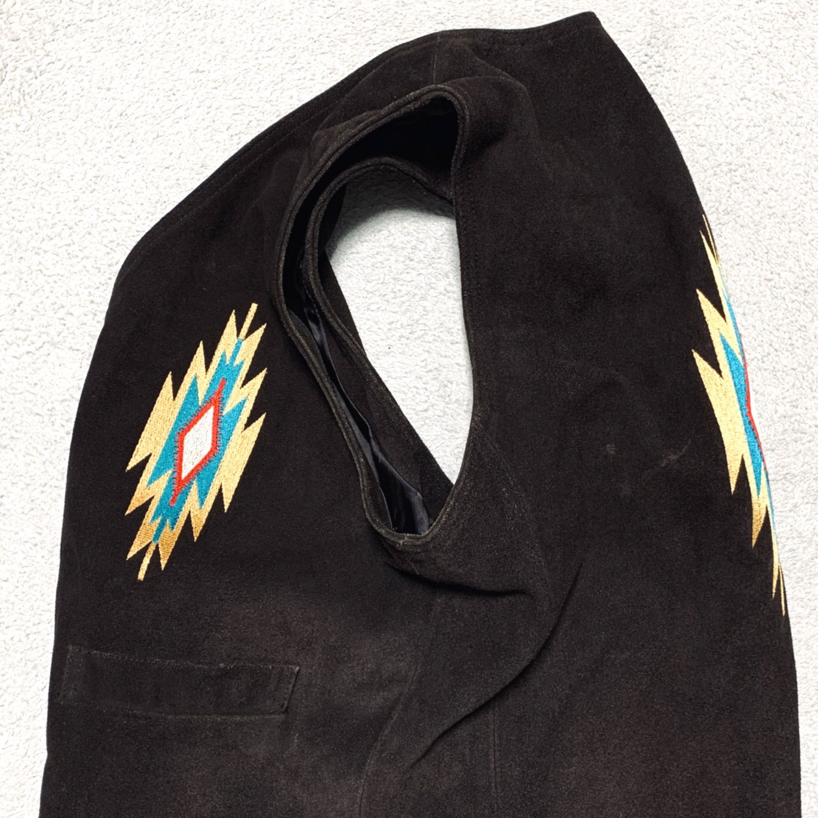 ネイティブ柄 チマヨ レザーベスト M スエード 牛革 90s ヴィンテージ VINTAGE レザーベスト 刺繍 チマヨ オルテガ ネイティブ柄 牛革 くるみ