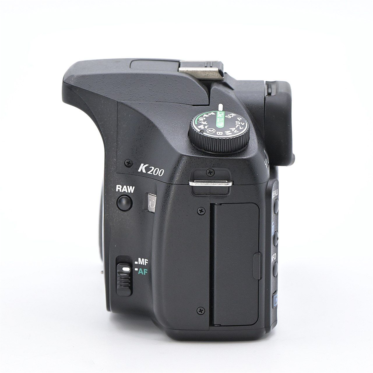 PENTAX ペンタックス K200D ボディ デジタル一眼レフカメラ【中古