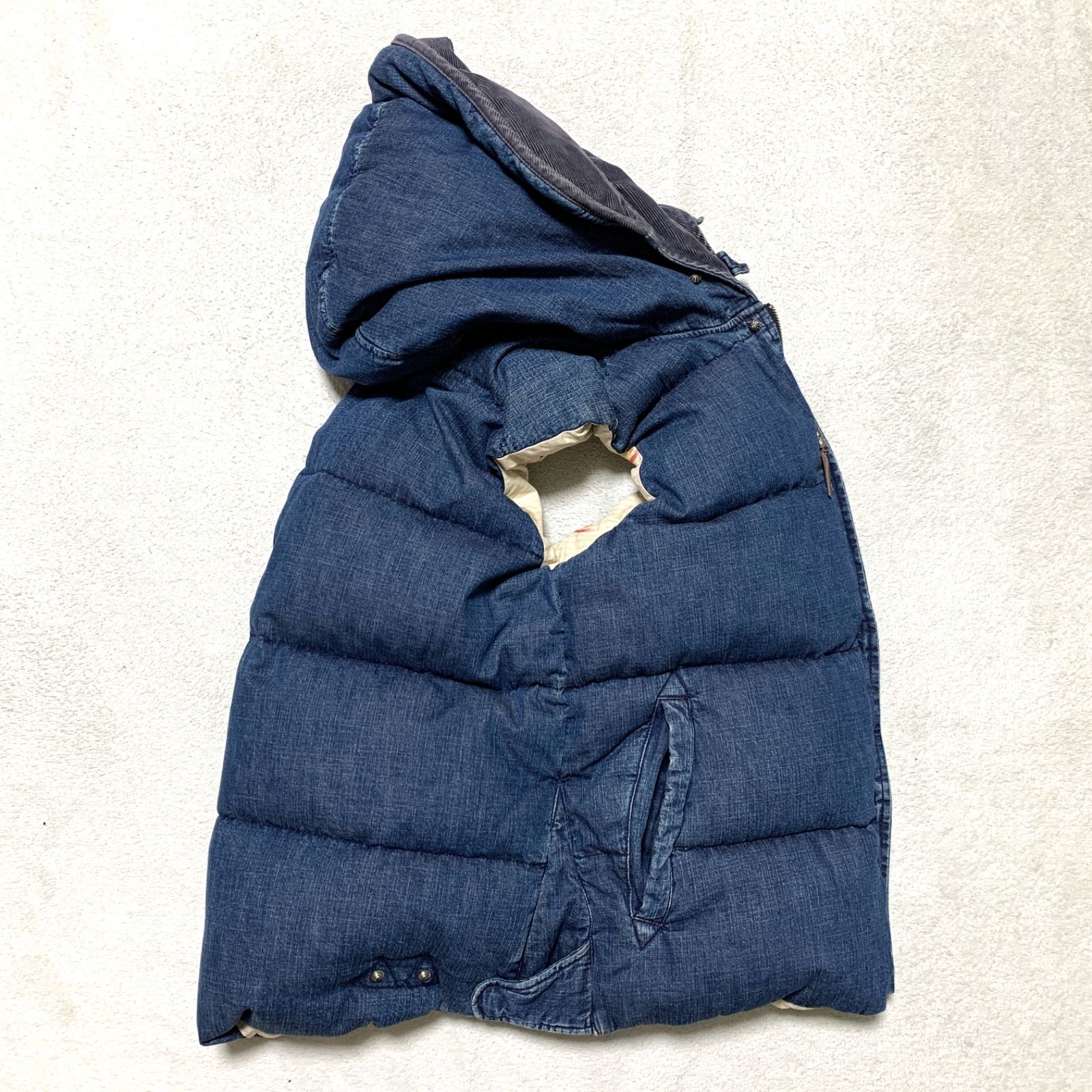 REMI RELIEF ダウンベスト デニム コンチョボタン フード付