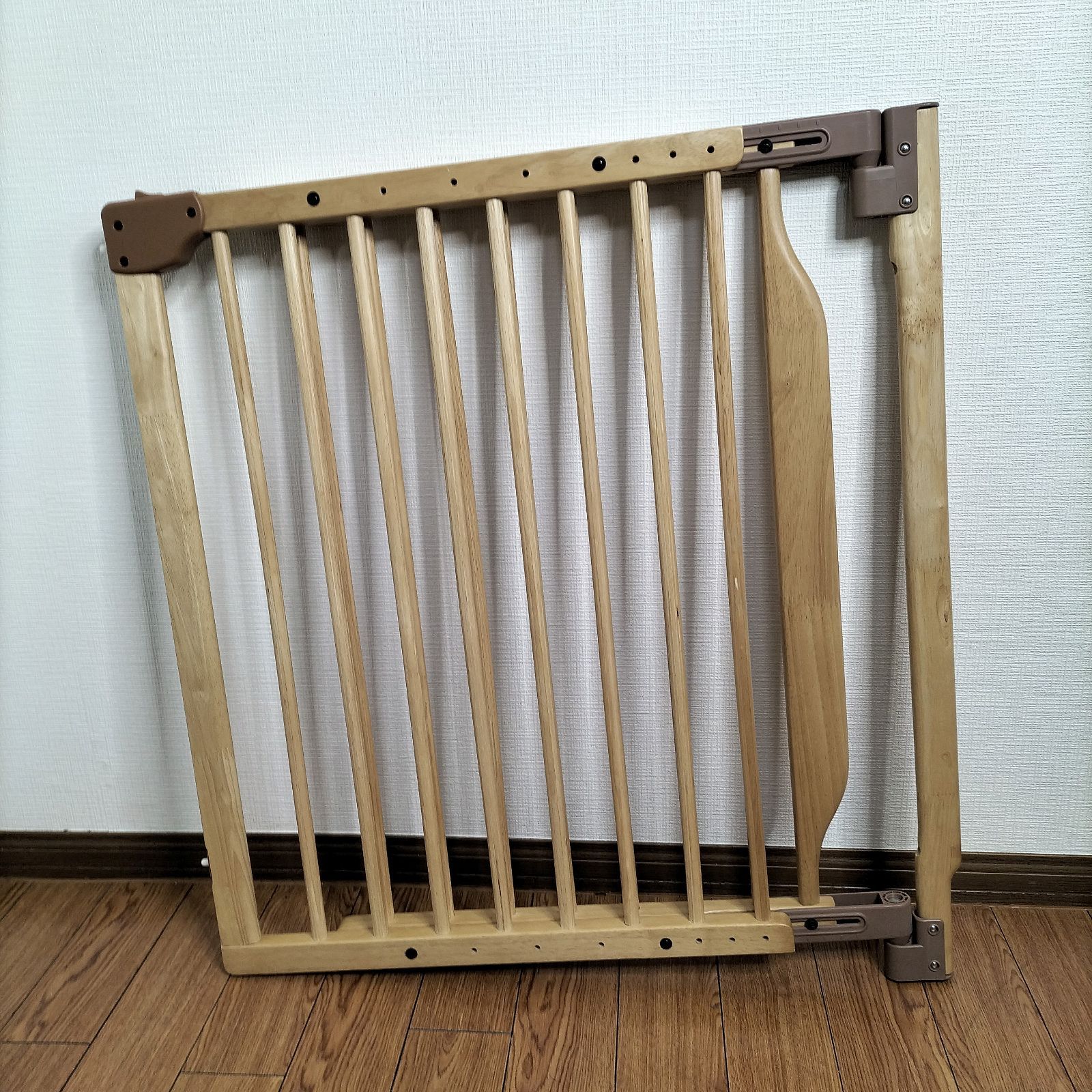 Richell リッチェル 階段の上でも使える 木のバリアフリーゲート