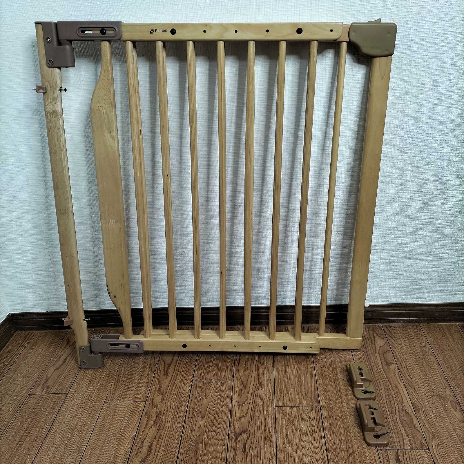 Richell リッチェル 階段の上でも使える 木のバリアフリーゲート