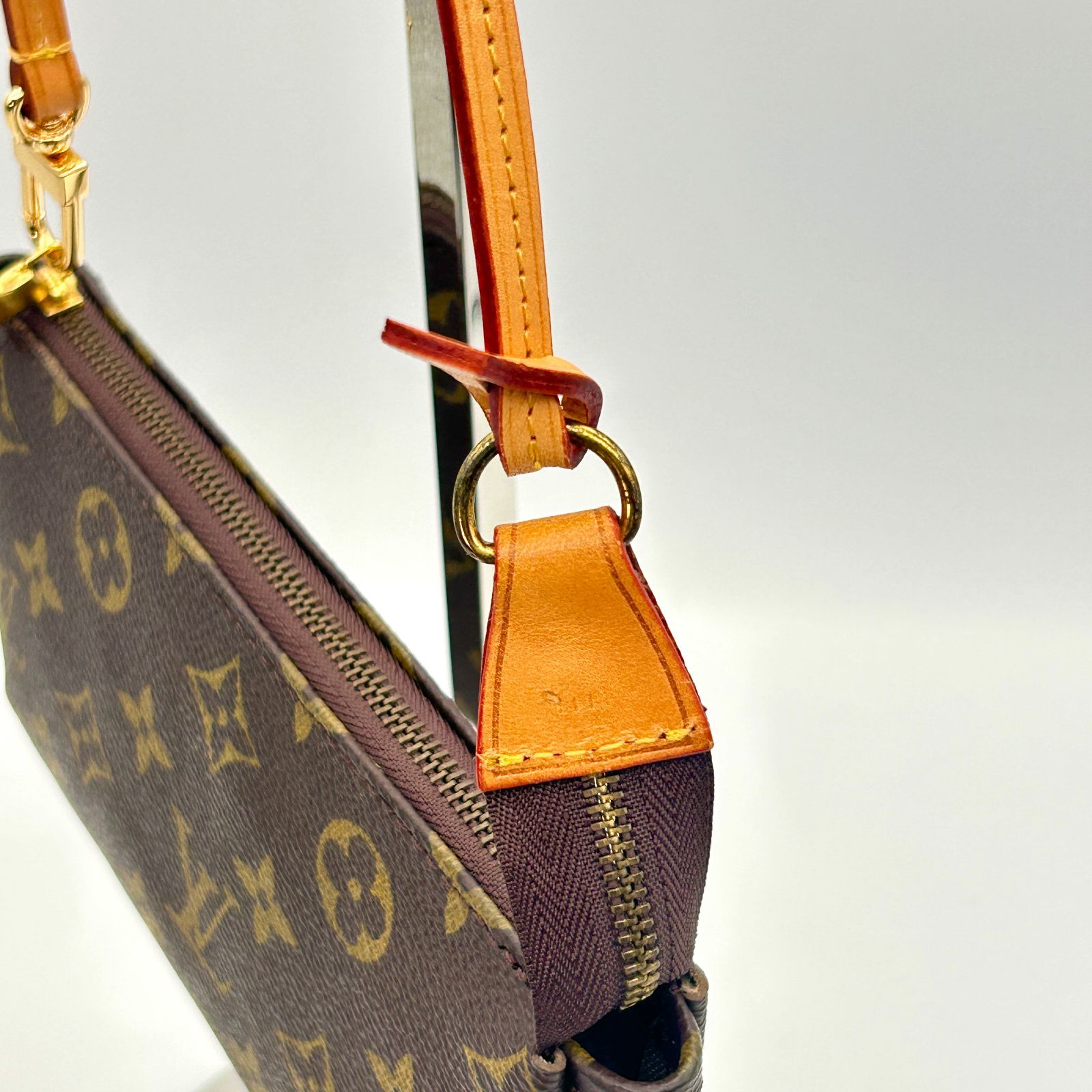 ルイヴィトン　モノグラム　USA製バケット　付属ポーチ　社外チェーン付 bc364-1.jpg