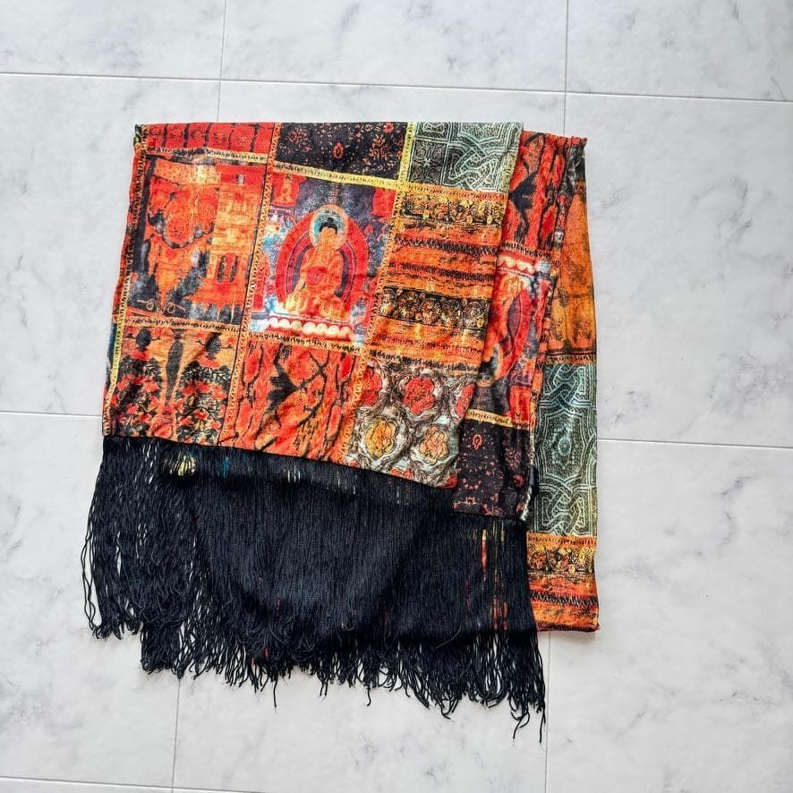 美品本物ドルチェアンドガッバーナDOLCE&GABBANA柄マフラーストール 希少 美品 DOLCE&GABBANA ドルチェ＆ガッバーナ 仏像柄マフラー アート