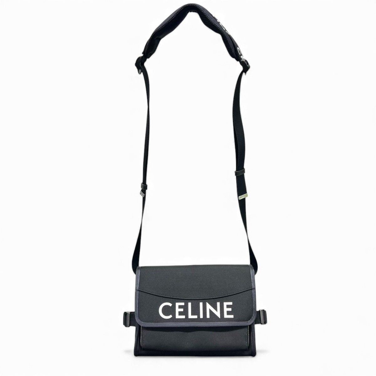 CELINE 希少 展示品級 セリーヌ スモール トレッキング メッセンジャー