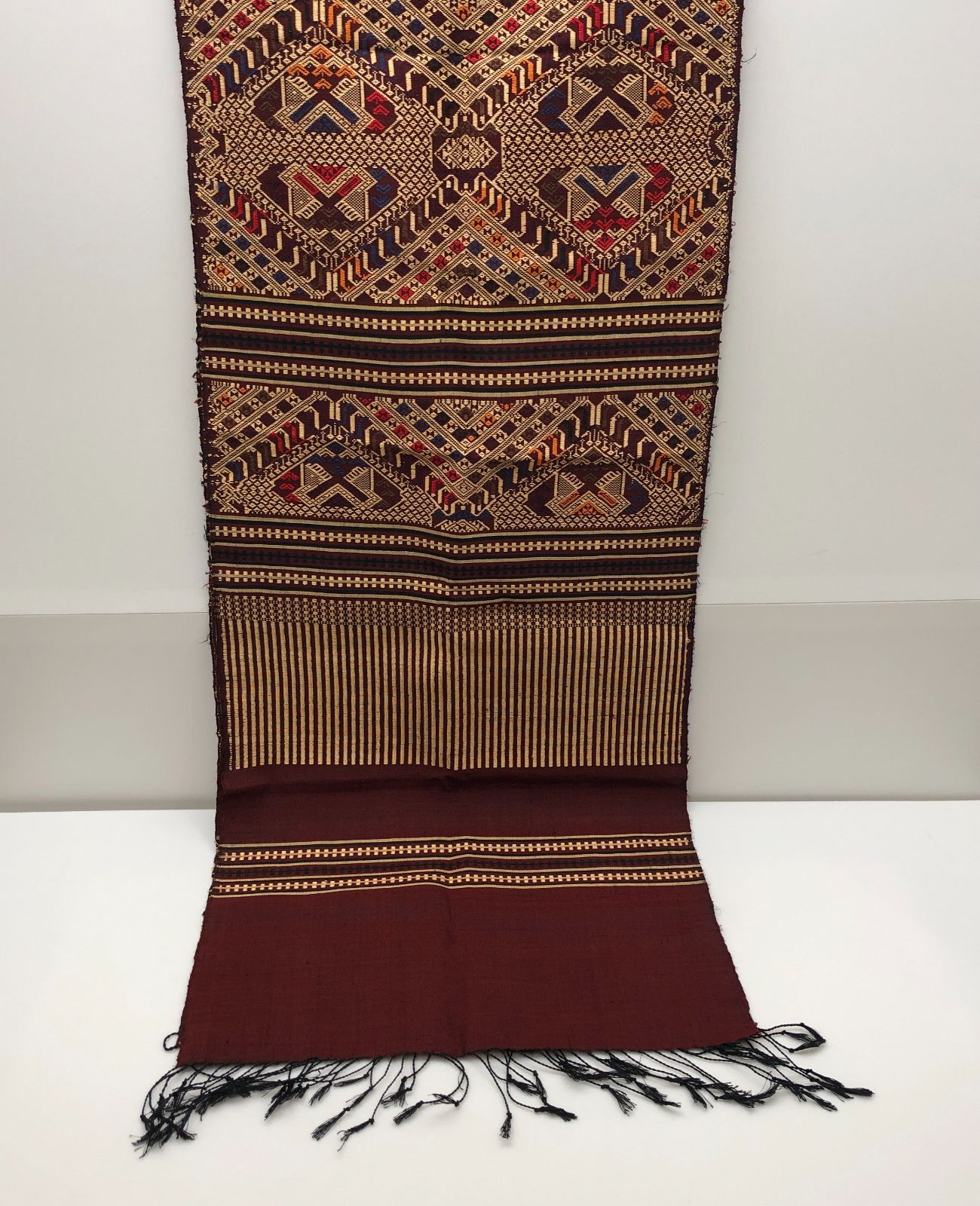 ラオス 手織り 布 シルク 絹 刺繍 ストール ショール タペストリー