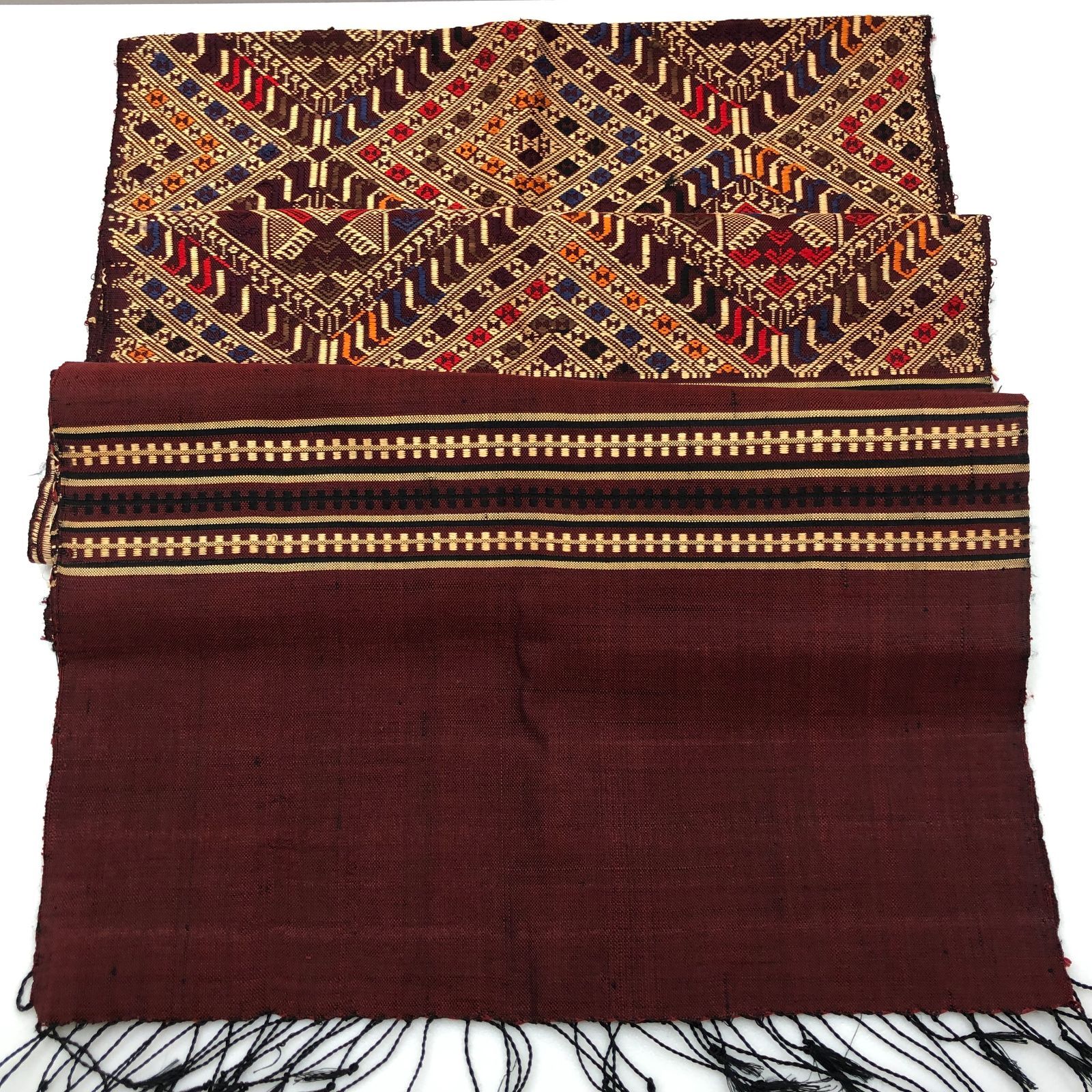 ラオス 手織り 布 シルク 絹 刺繍 ストール ショール タペストリー