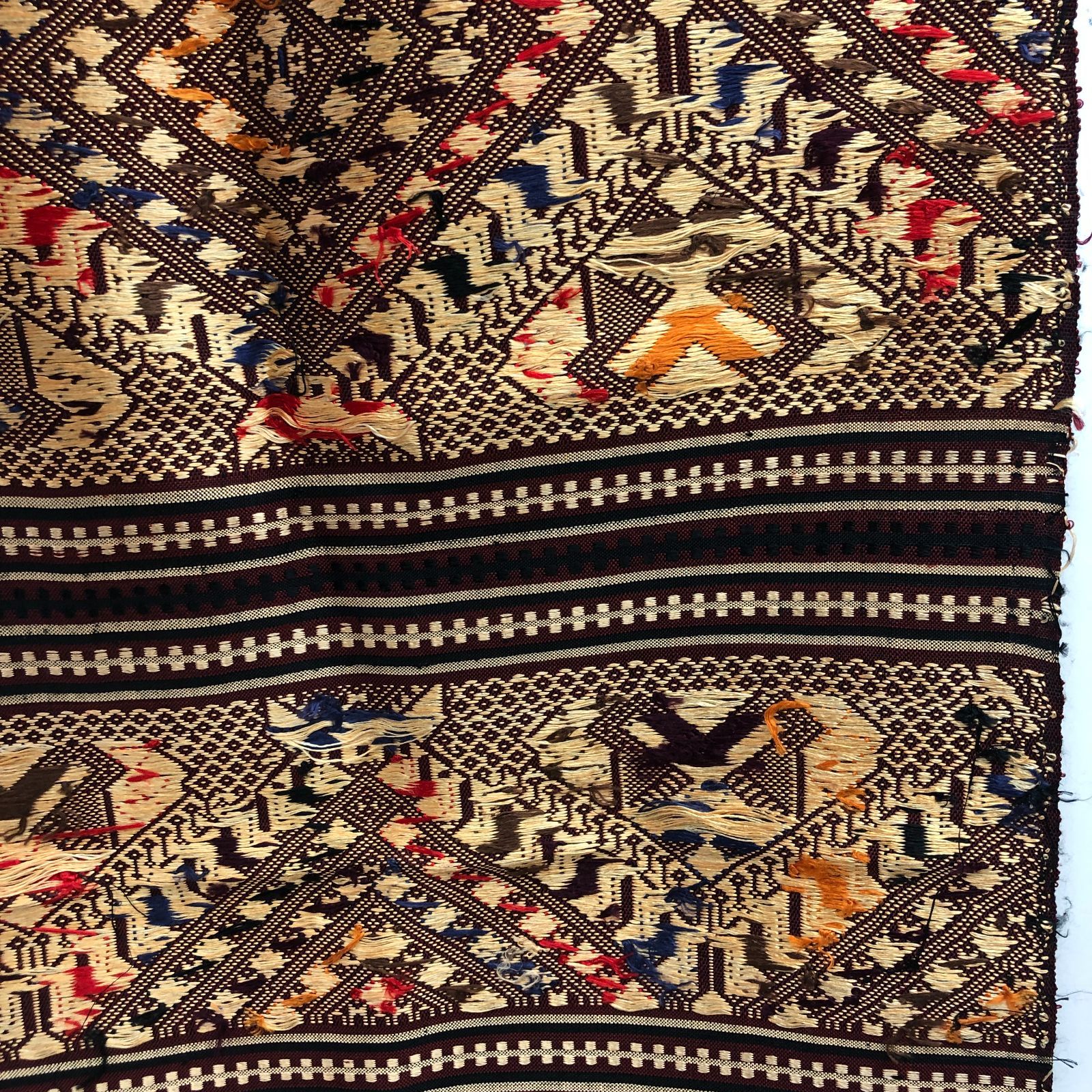 ラオス　シルク織物　手織　タペストリー ラオスシルク織物手織タペストリー