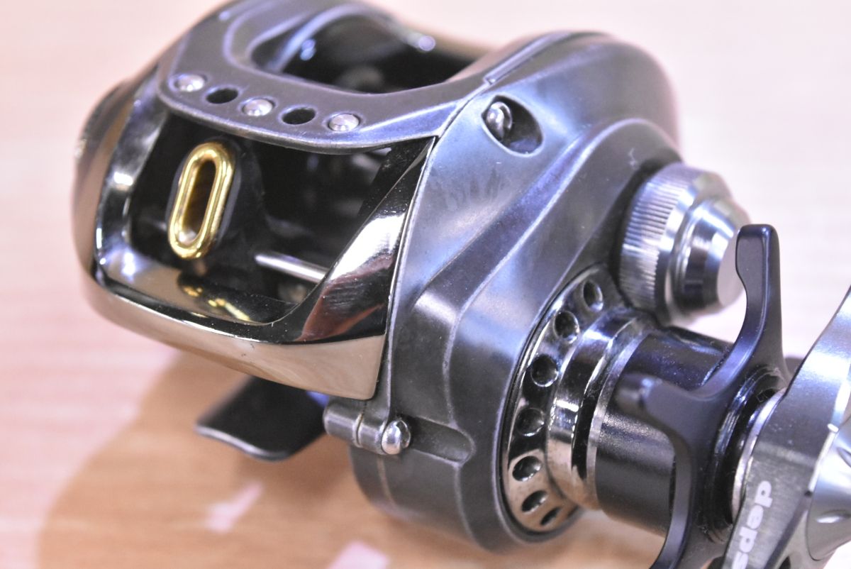 デプス ダイワ ZDV 100HL ベイトリール deps DAIWA バスフィッシング