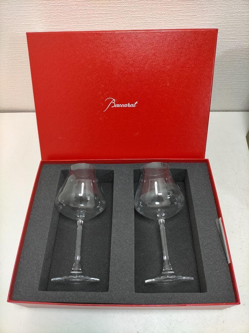 送料無料】高級クリスタル製のBaccaratワイングラス2個セット