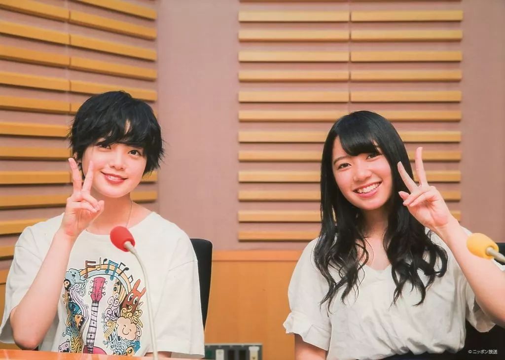 中古】生写真(乃木坂46) 平手友梨奈・米谷奈々未/横型・座り・ピース