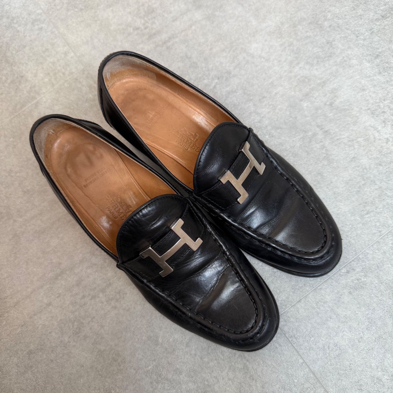 エルメス　ブラックレザー ローファー Hロゴ金具付き エルメスH金具ローファー40 25cm モカシン