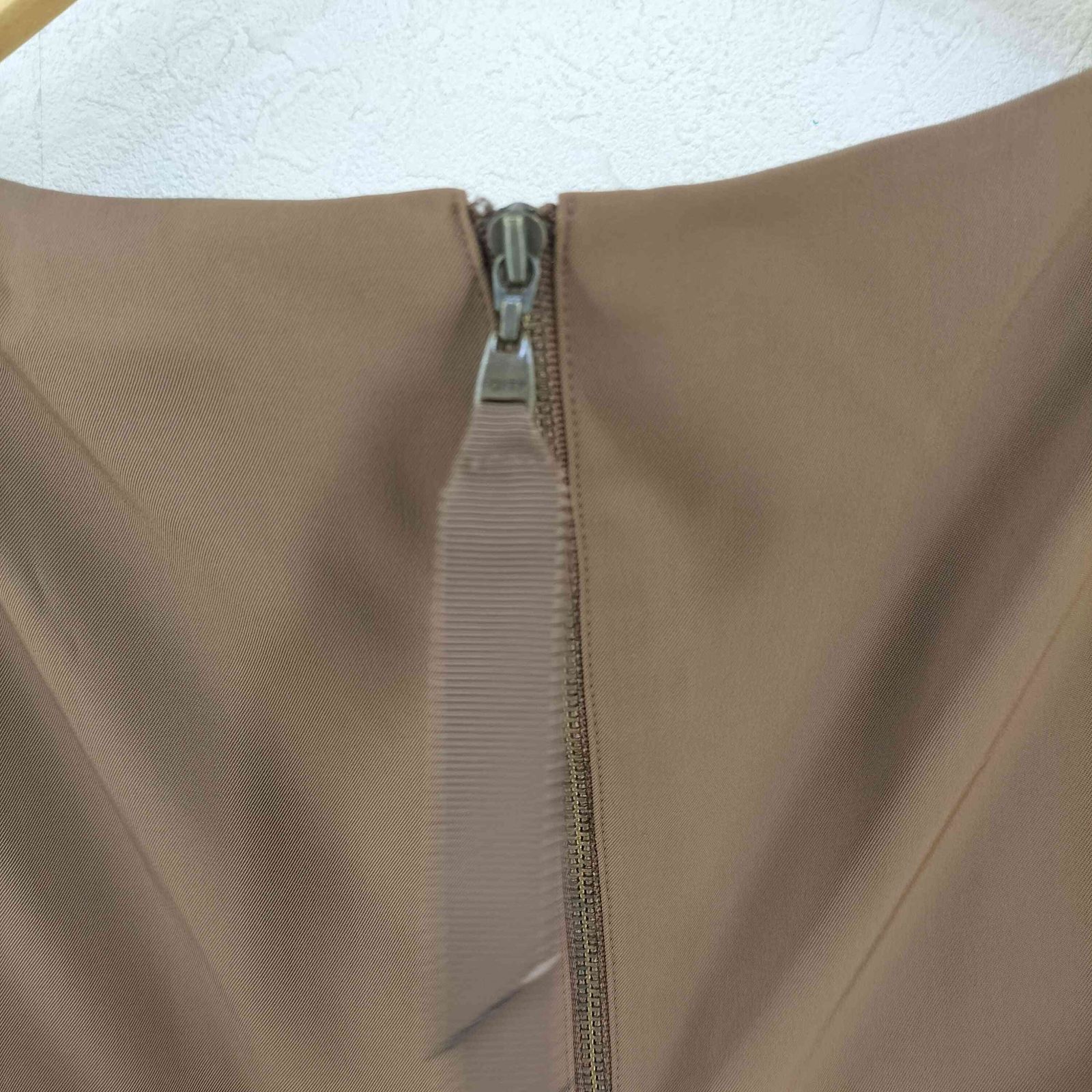 フォクシーニューヨーク FOXEY NEW YORK バックジップギャザー