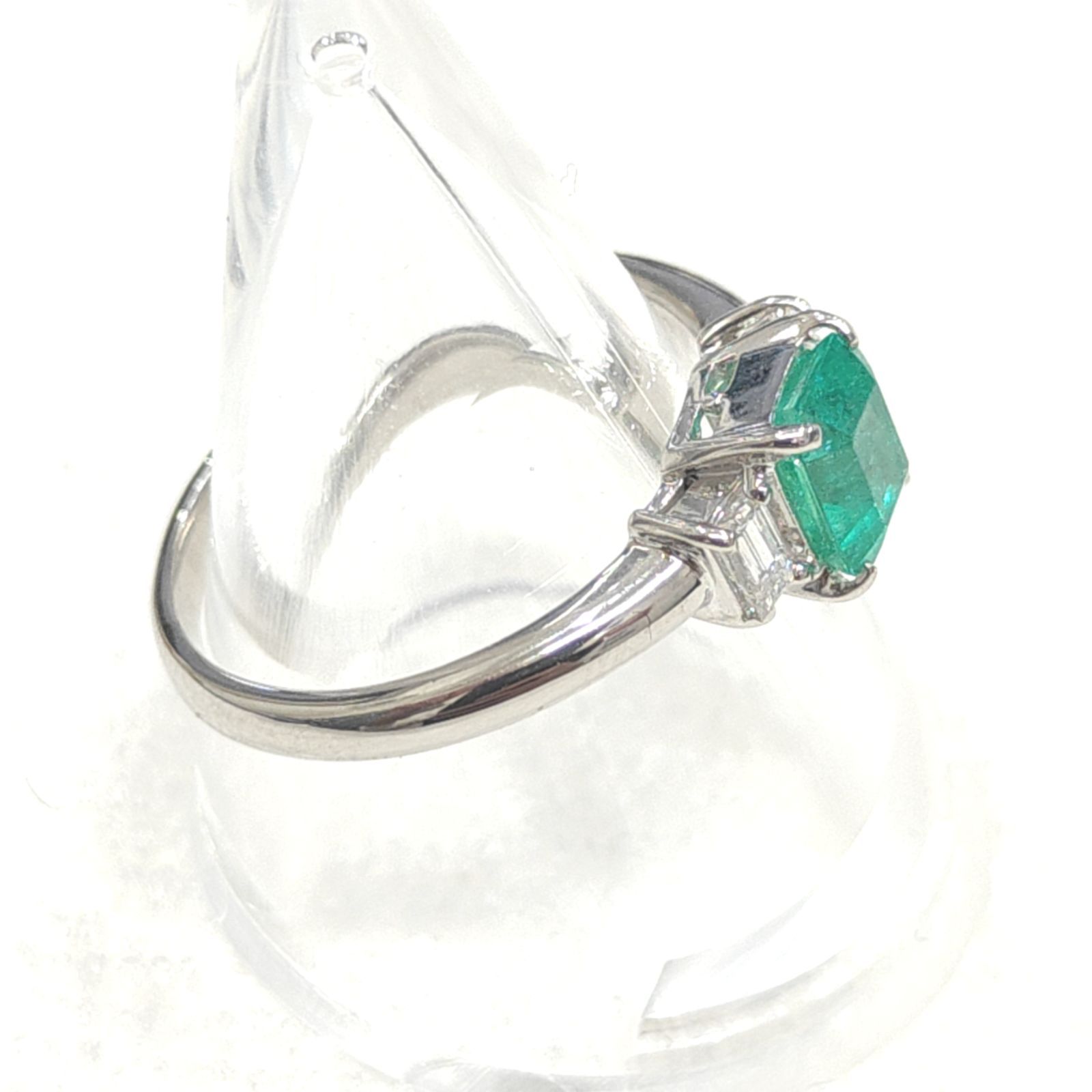 Pt900 天然エメラルドリング 1.08ct ソーティング付き - メルカリ