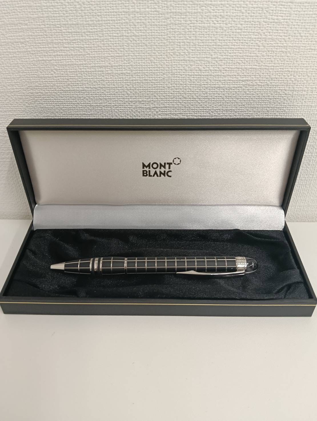 中古品】 MONTBLANCモンブラン スターウォーカー ボールペン 黒 中古品】 MONTBLANCモンブラン スターウォーカー ボールペン 黒