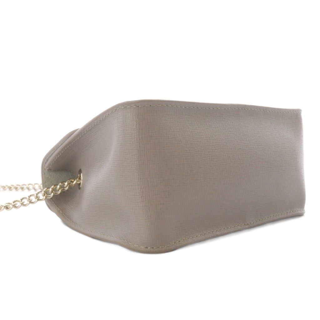 フルラ メトロポリス チェーンショルダーバッグ レザー グレージュ