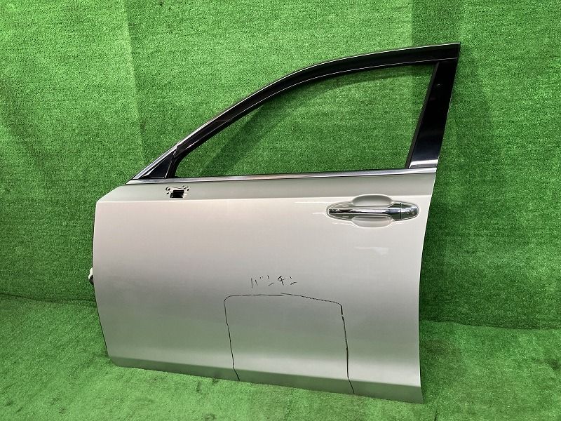 クラウン AWS211 左フロントドア ロイヤルサルーン FOUR 4WD アサヒ M2H5U 67002-30A60 1J6 クラウン AWS211 左フロントドア ロイヤルサルーン FOUR 4WD アサヒ