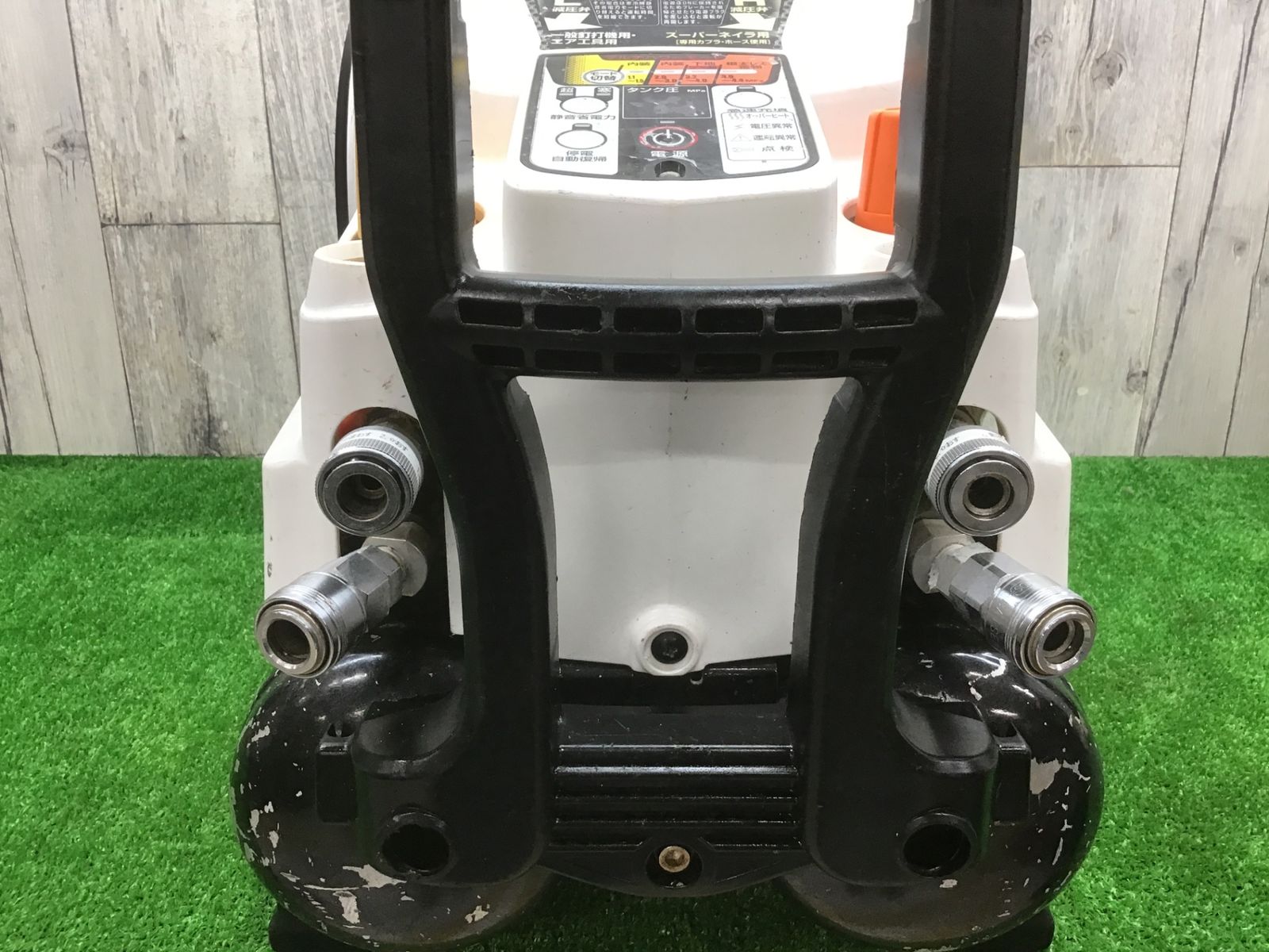 送料無料！【中古動作品】□マックス(MAX) エアコンプレッサー AK 