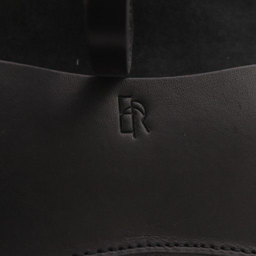 エトレトウキョウ ETRE TOKYO タンドレザーサングラスケース カーフ