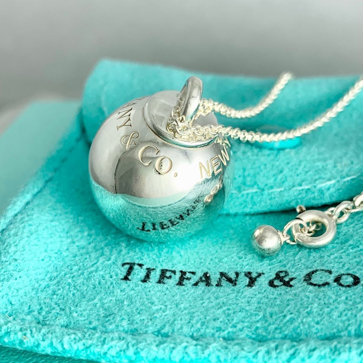 Tiffany ティファニー ラージ ハードウェア ボール ネックレス 925 美品】Tiffany ハードウェア ボール ネックレス シルバー925 ラージ