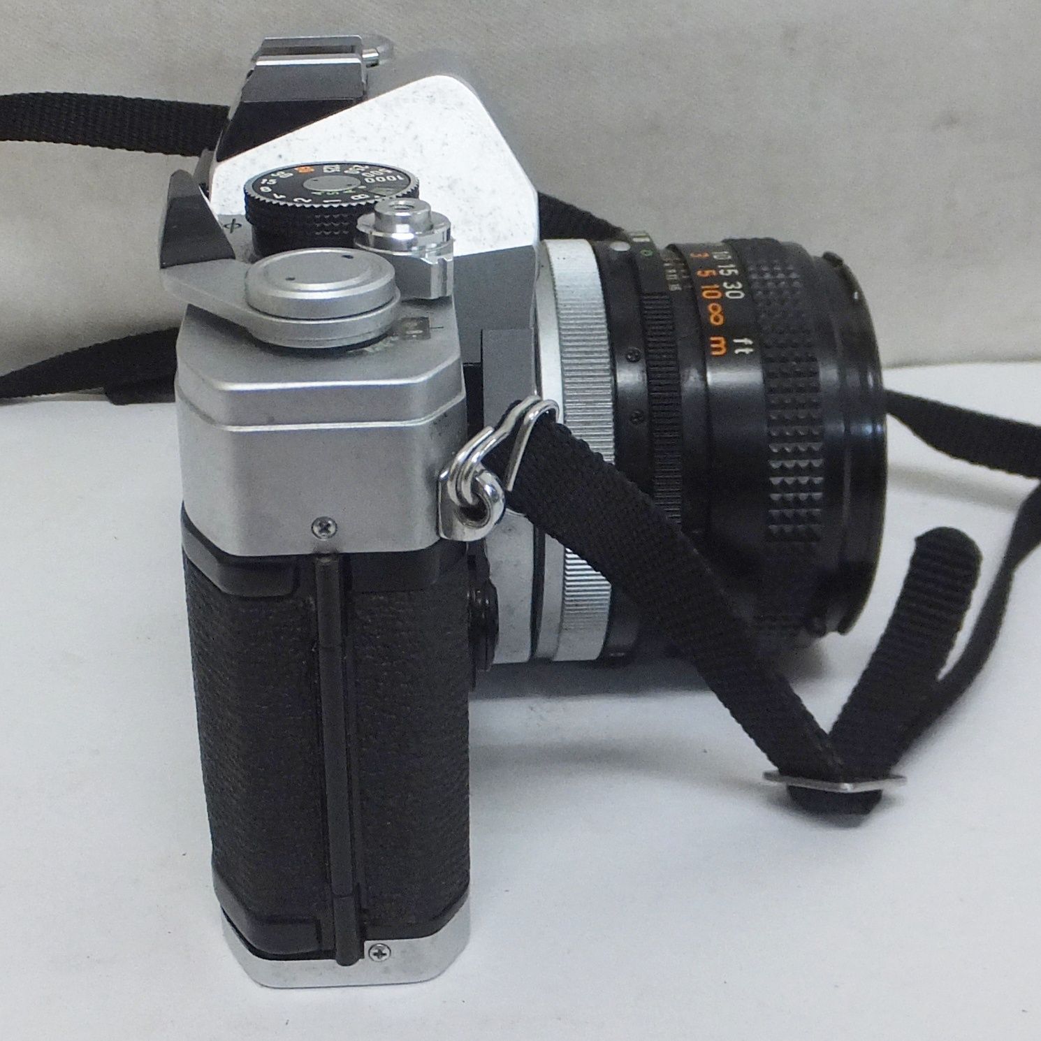 R715【現状特価】ヴィンテージ キャノン 一眼レフ フィルムカメラ