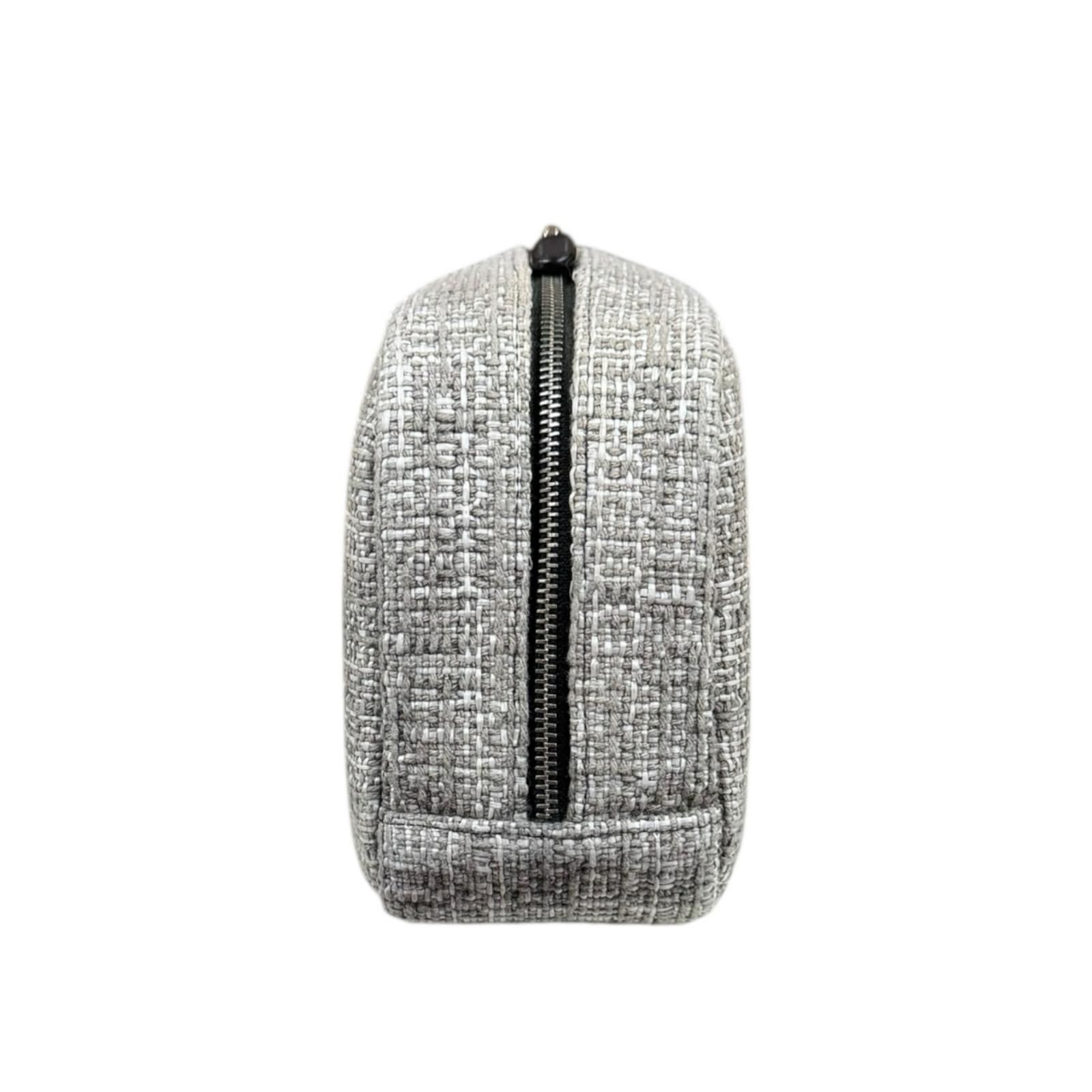 シャネル ドーヴィル ポーチ ツイード レディース CHANEL 中古