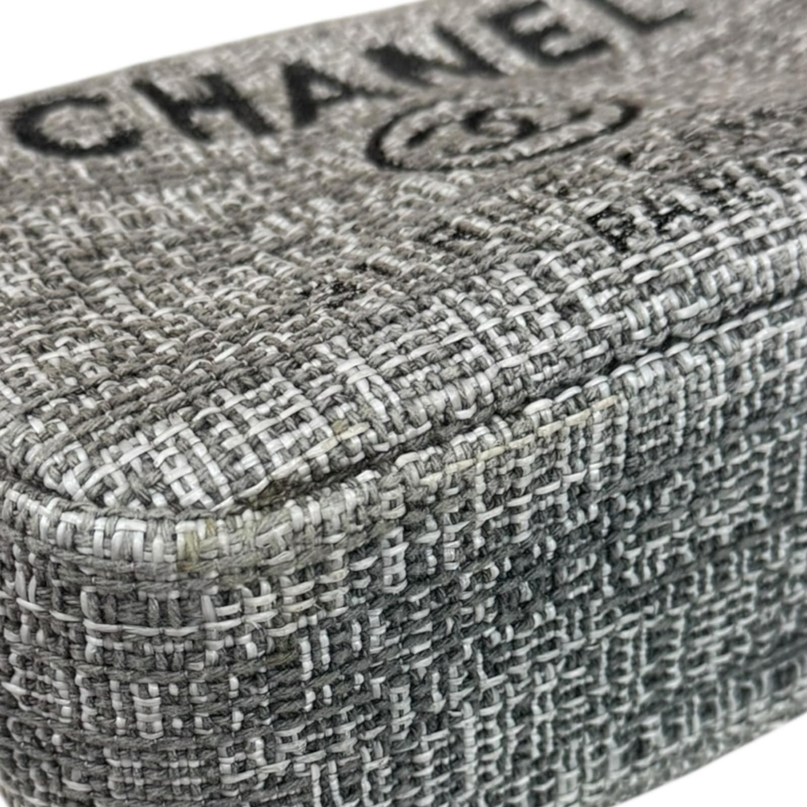 シャネル ドーヴィル ポーチ ツイード レディース CHANEL 中古