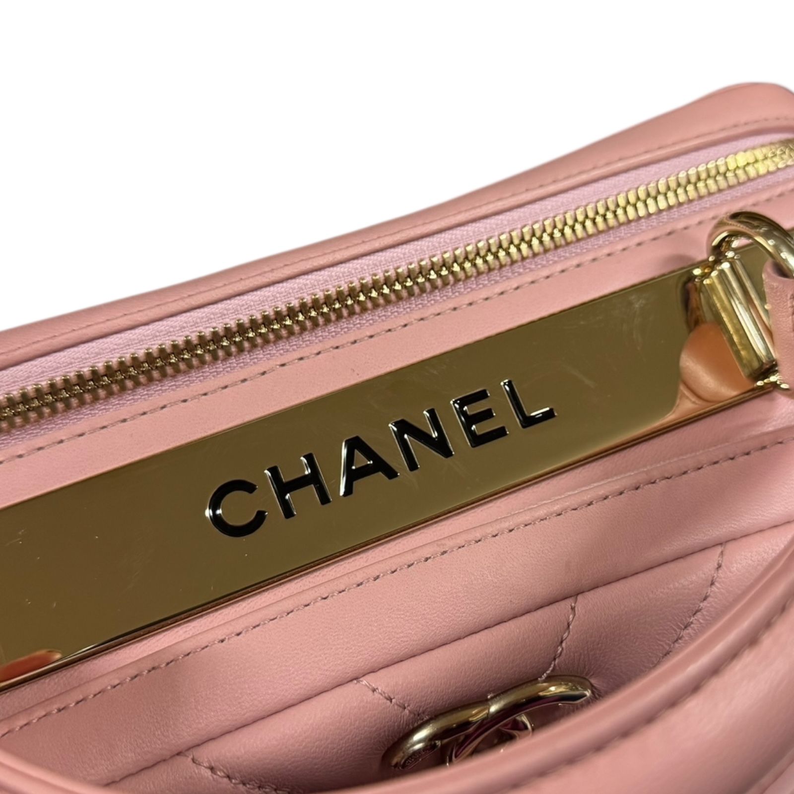 シャネル ボウリングバッグ Vステッチ トレンディCC ショルダーバッグ