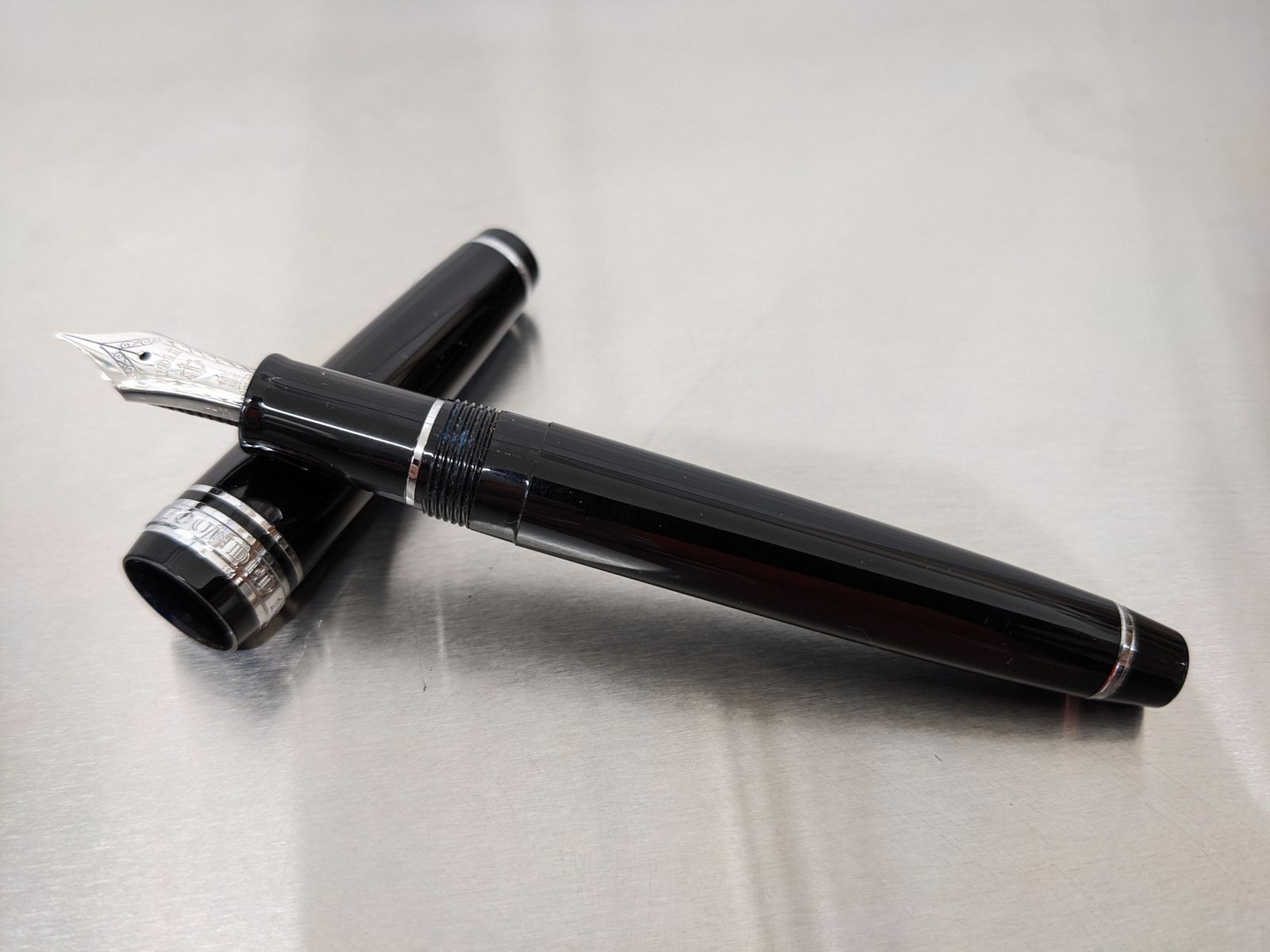 セーラー◎ 万年筆 ファウンデッド 1911 ブラック×シルバー ペン先 14K