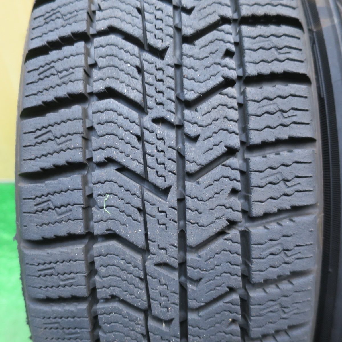 中古バリ溝トーヨースタッドレスセット155/65R14軽自動車各種 バリ溝！24年！ほぼ10分☆スタッドレス 155/65R14 トーヨー オブザーブ