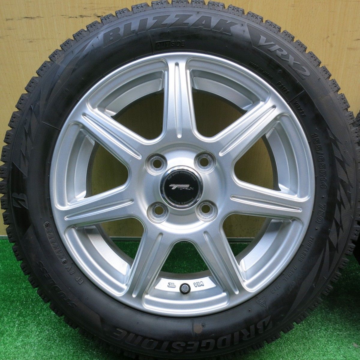 バリ溝！23年！ほぼ10分☆スタッドレス 155/65R14 ブリヂストン