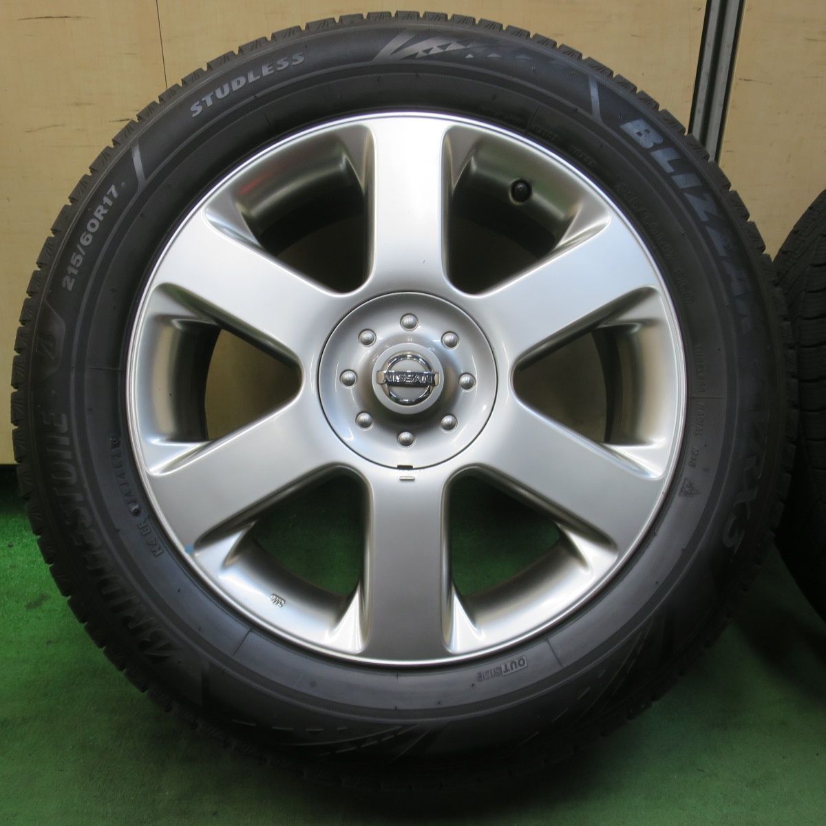 E51エルグランド純正ホイール　スタッドレスタイヤ付き　215/60R17 楽天市場】エルグランド e51（スタッドレスタイヤ・ホイールセット