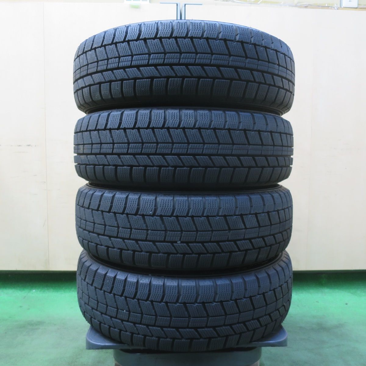 バリ溝！23年！キレイ！ほぼ10分☆スタッドレス 165/65R14