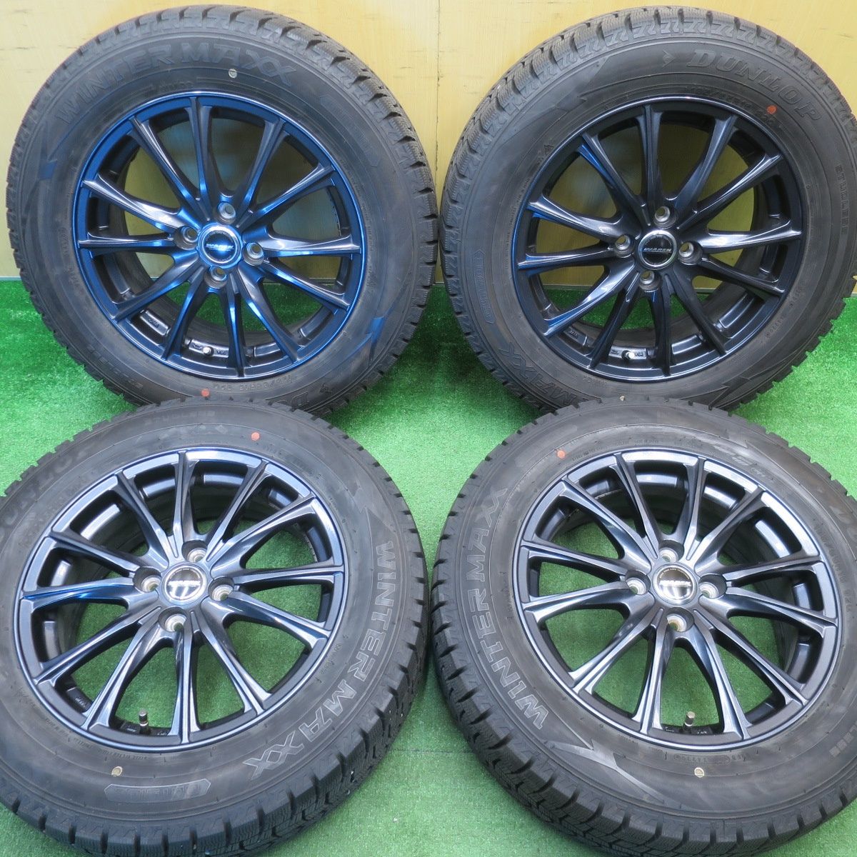 バリ溝！キレイ！9.5分☆スタッドレス 195/65R16 ダンロップ