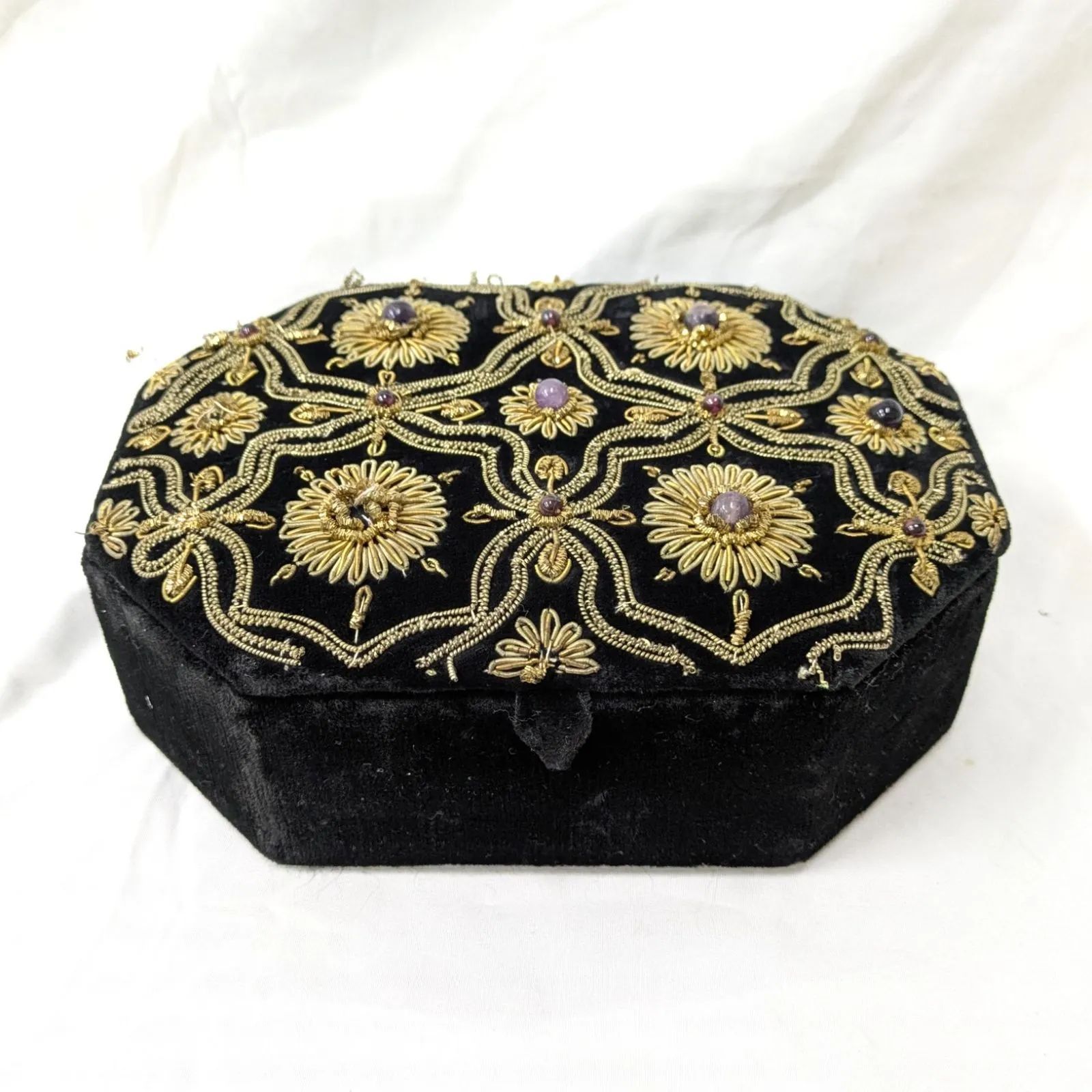 ヴィンテージ ジュエリーボックス ヴィンテージ ジュエリーボックス 小物入れ ケース 幅:約18cm ザリ刺繍