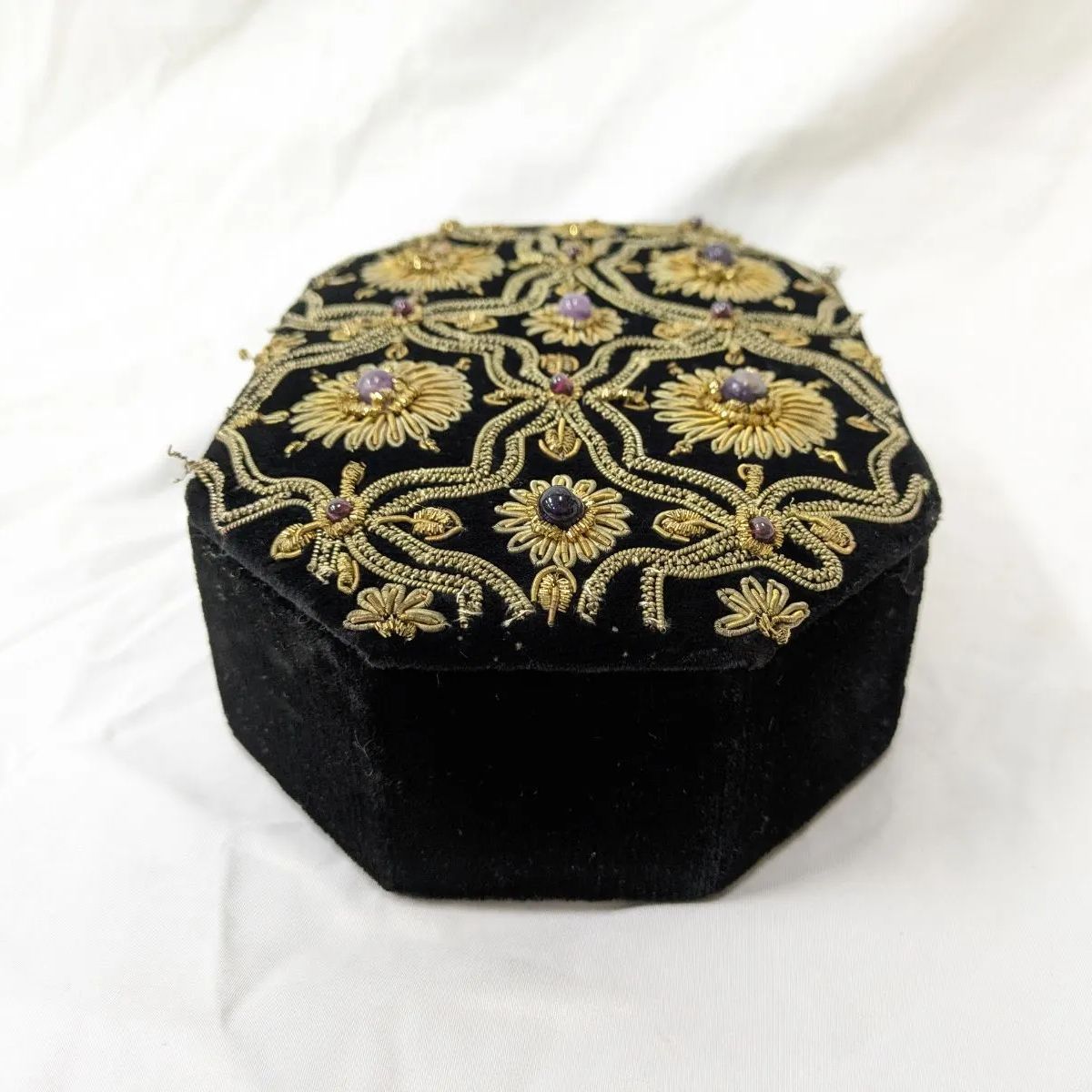 ヴィンテージ ジュエリーボックス 小物入れ ケース 幅:約18cm ザリ刺繍
