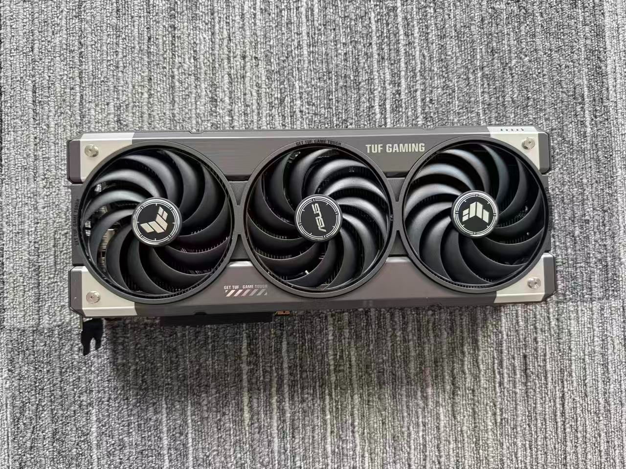 AS GeForce RTX 5070 12 GB