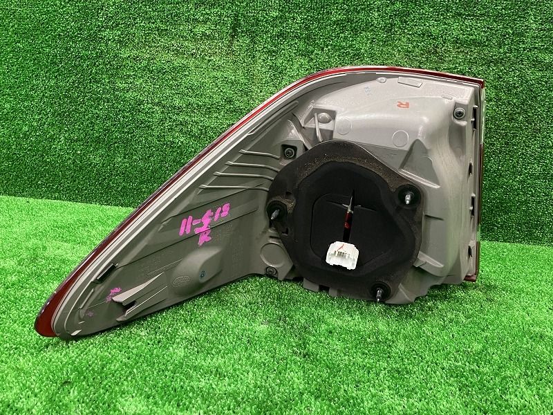 クラウン GRS202 右テールランプ・テールライト イチコ 30-370 81551 