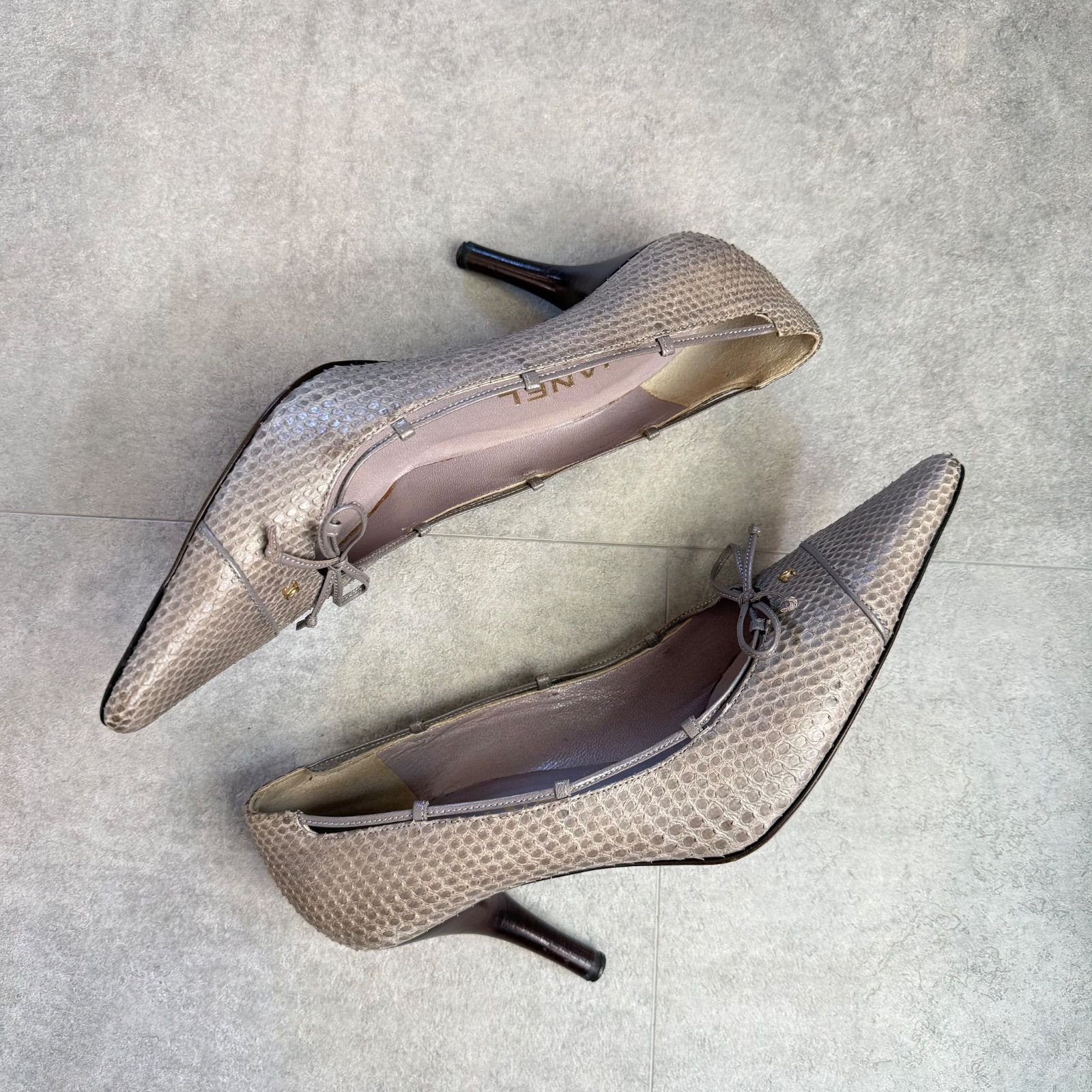 CHANEL シャネル パイソンレザー ココマーク リボンパンプス バレエ