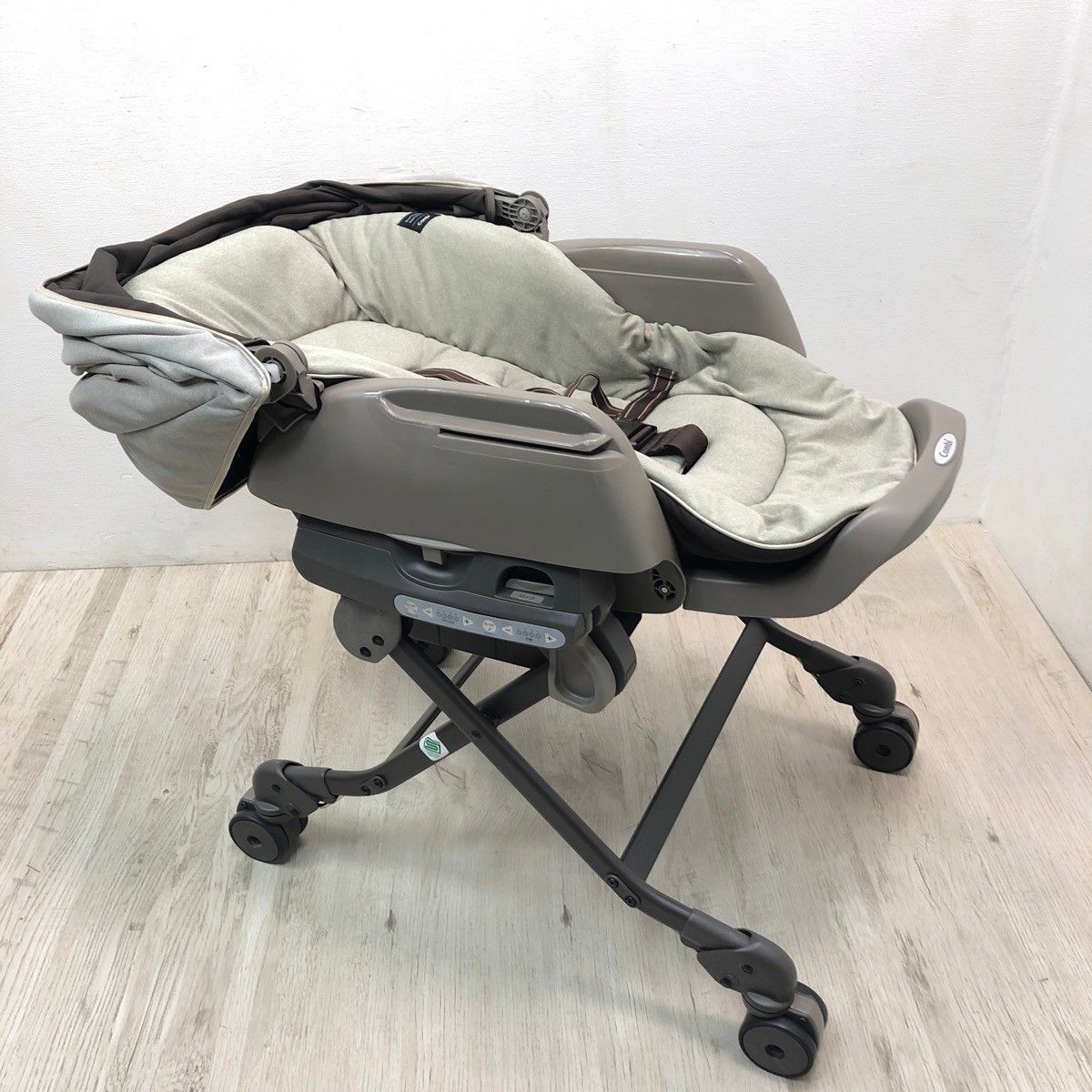 Combi コンビ ネムリラAT BEDi スウィングベッド＆チェア AUTO SWING