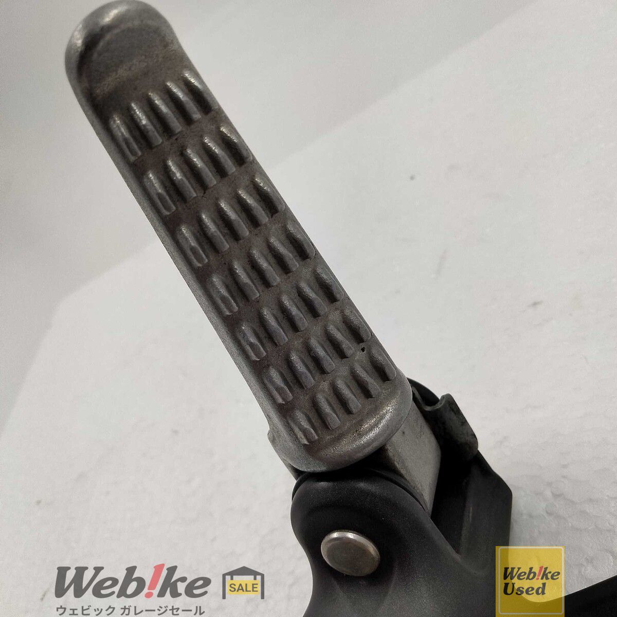 カワサキ純正中古パーツ ZX-25R タンデムステップ 右 35063-1489-18R