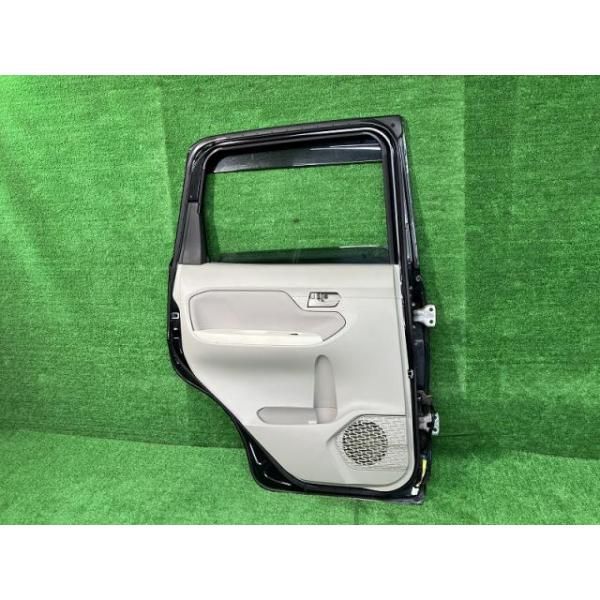 ステラ LA160F 左リアドア L 4WD アサヒ M2L2 67004-B2250 X07 - メルカリ