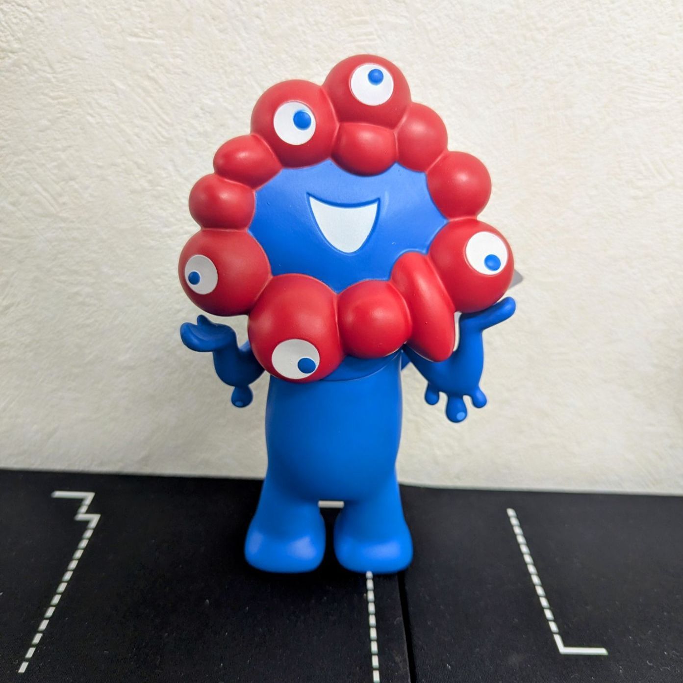 ミャクミャク EXPO2025 ソフビ ムービーモンスター - メルカリ